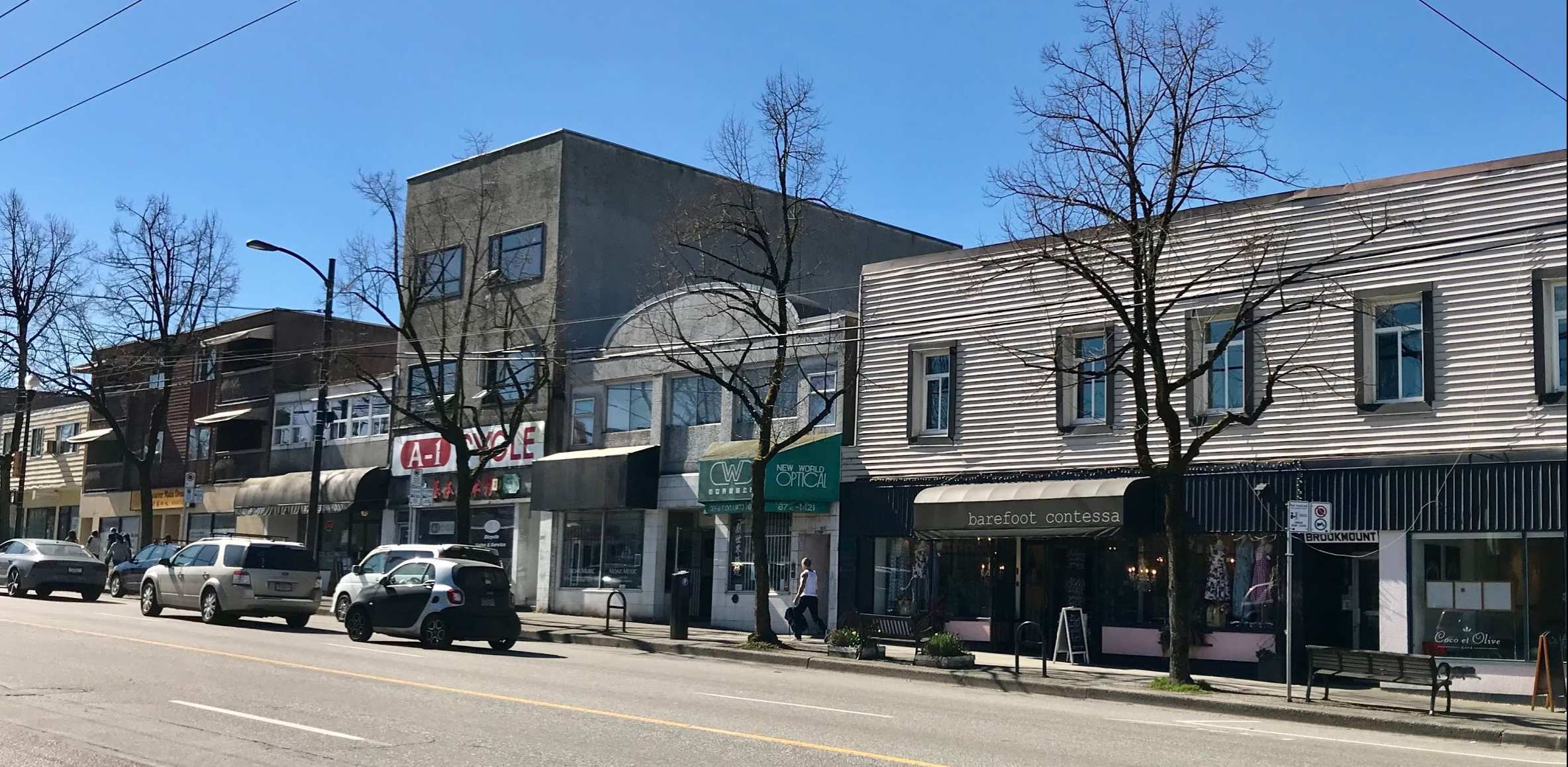 There are no fancy designer buildings, no special signage or ornamentation, just back-to-back pedestrian oriented shops.