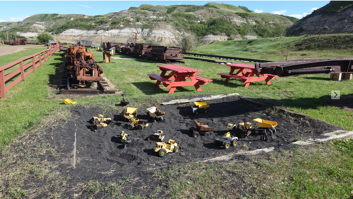 Loved this coal dust sand box….