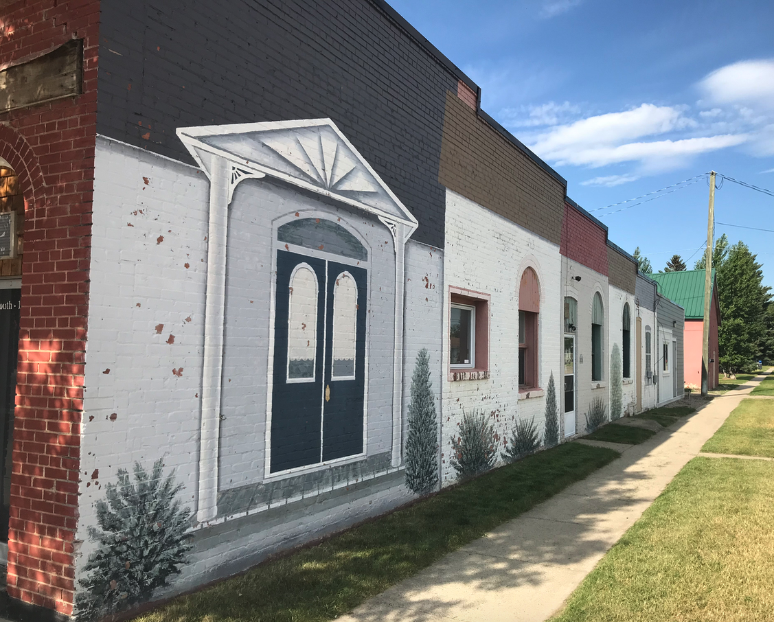 Some might also see this mural as kitschy but I found it intriguing.