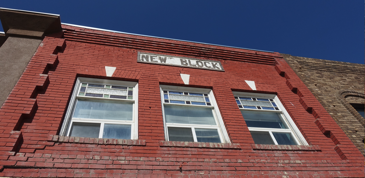 Guess a coat of paint made this building the New Block.