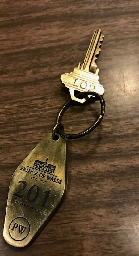 Yes the hotel still uses room keys.