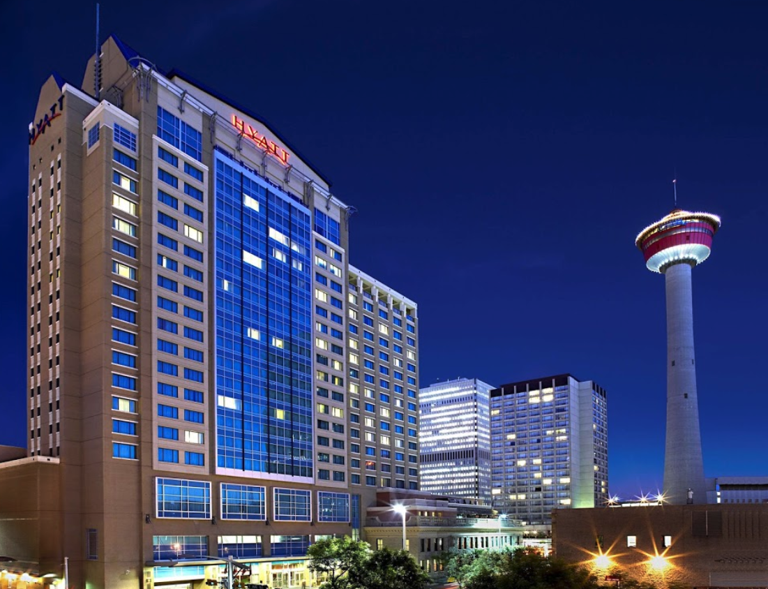 While Stephen Avenue doesn't have a lot of hotels nearby there are several like the Hyatt Hotel. The Calgary Tower is also located just off of Stephen Avenue with its revolving restaurant.