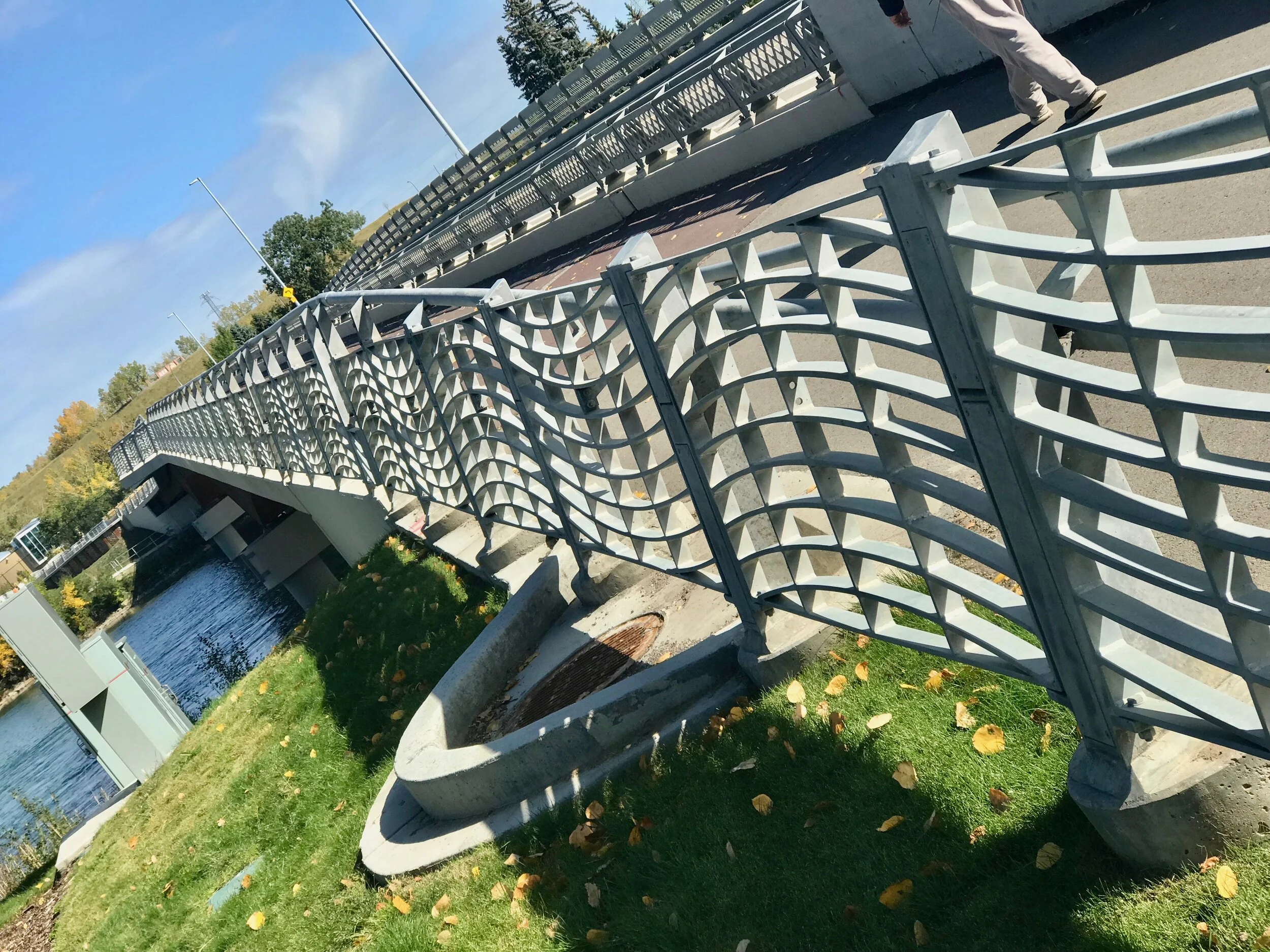 Keep walking east and soon you will be at the new Zoo Bridge (opened 2017) that takes to the St. George’s Island and the Calgary Zoo and Botanical Gardens.
