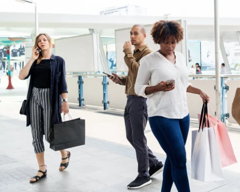 Digital Travel Habits: How Smartphones Are Changing the Way We Explore the World