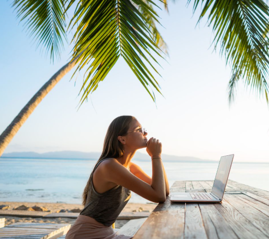 Why Travel Lifestyle Is Becoming More Digital for Expats and Nomads
