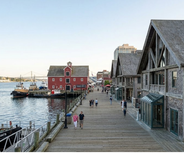 Architectural Explorations: Discovering Canada’s Historic Urban Gems
