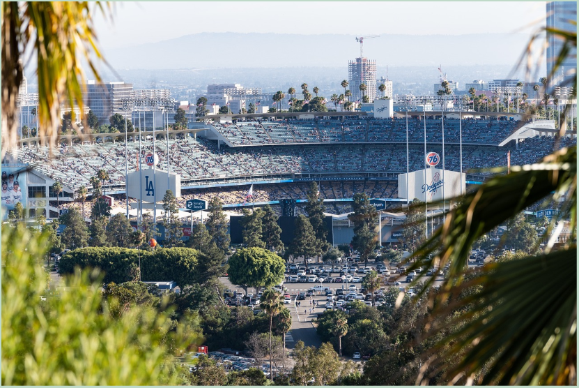 Los Angeles: A Traveller's Guide to the City's Best Sights, Bites, and Views