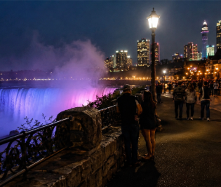 Niagara Falls After Dark: Nightlife &amp; Entertainment