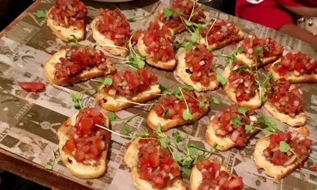 lfw+lilash+canapes.jpg