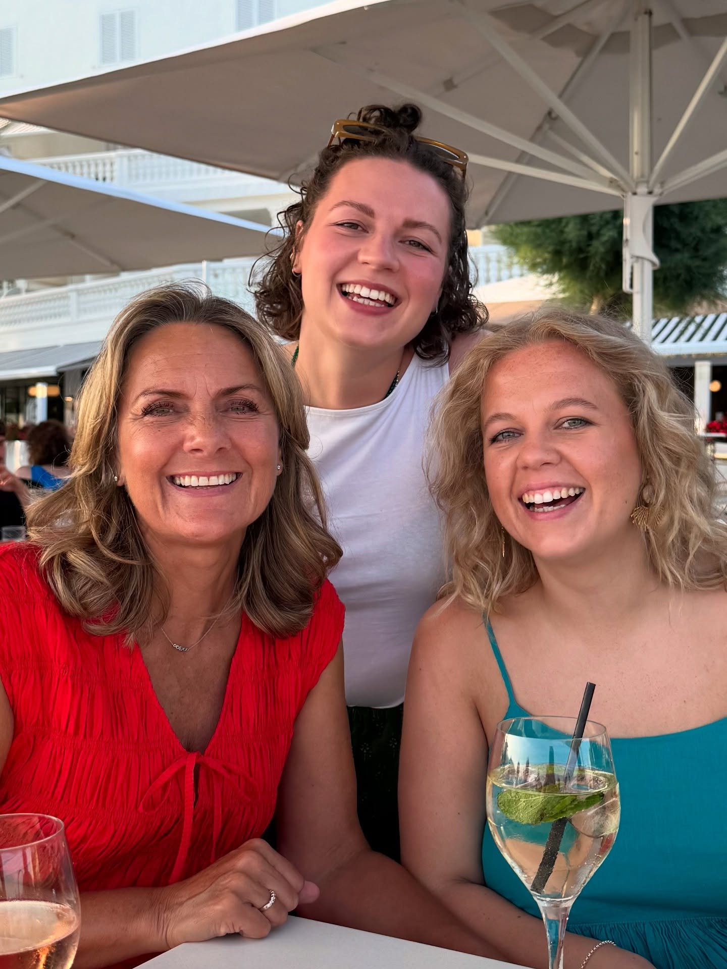Majorca magic ✨☀️ been a bit quiet on here as I&rsquo;ve been on holiday. Just returned from the most amazing time away with the girls and their partners &mdash; sun, sea, laughs and memories to treasure forever. Here are a few pics 🥰

Have loved ev