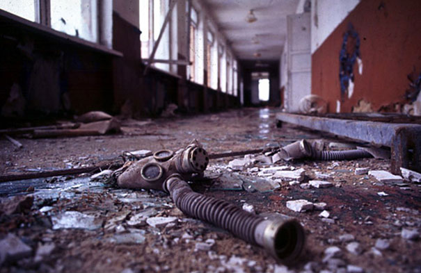 Chernobyl-Photos-school1.jpeg