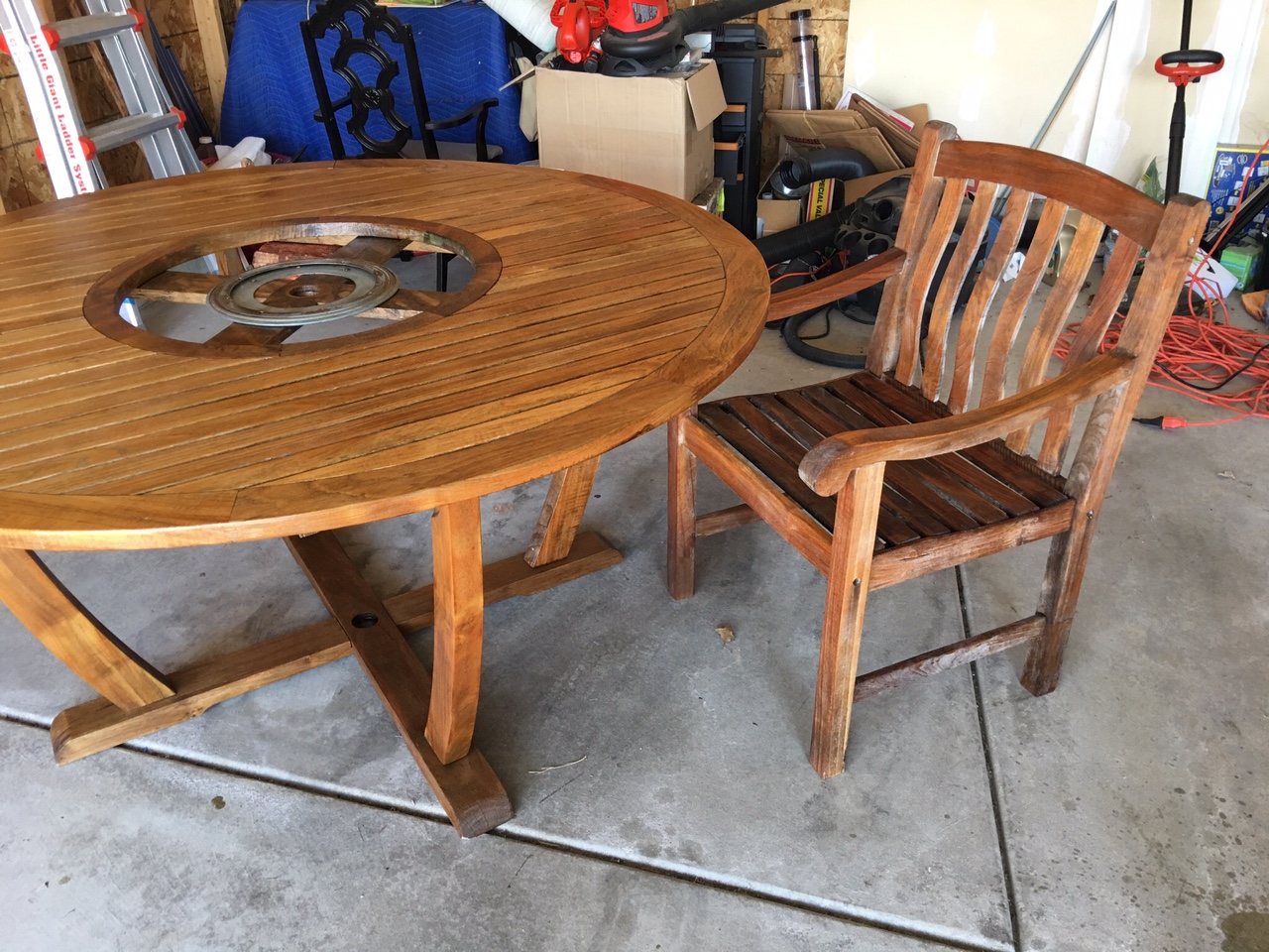 Teak oil on the chair is not looking good. Too much leftover urethane that doesn't want to sand out. Sanding between the rungs on the chair will be exhausting.