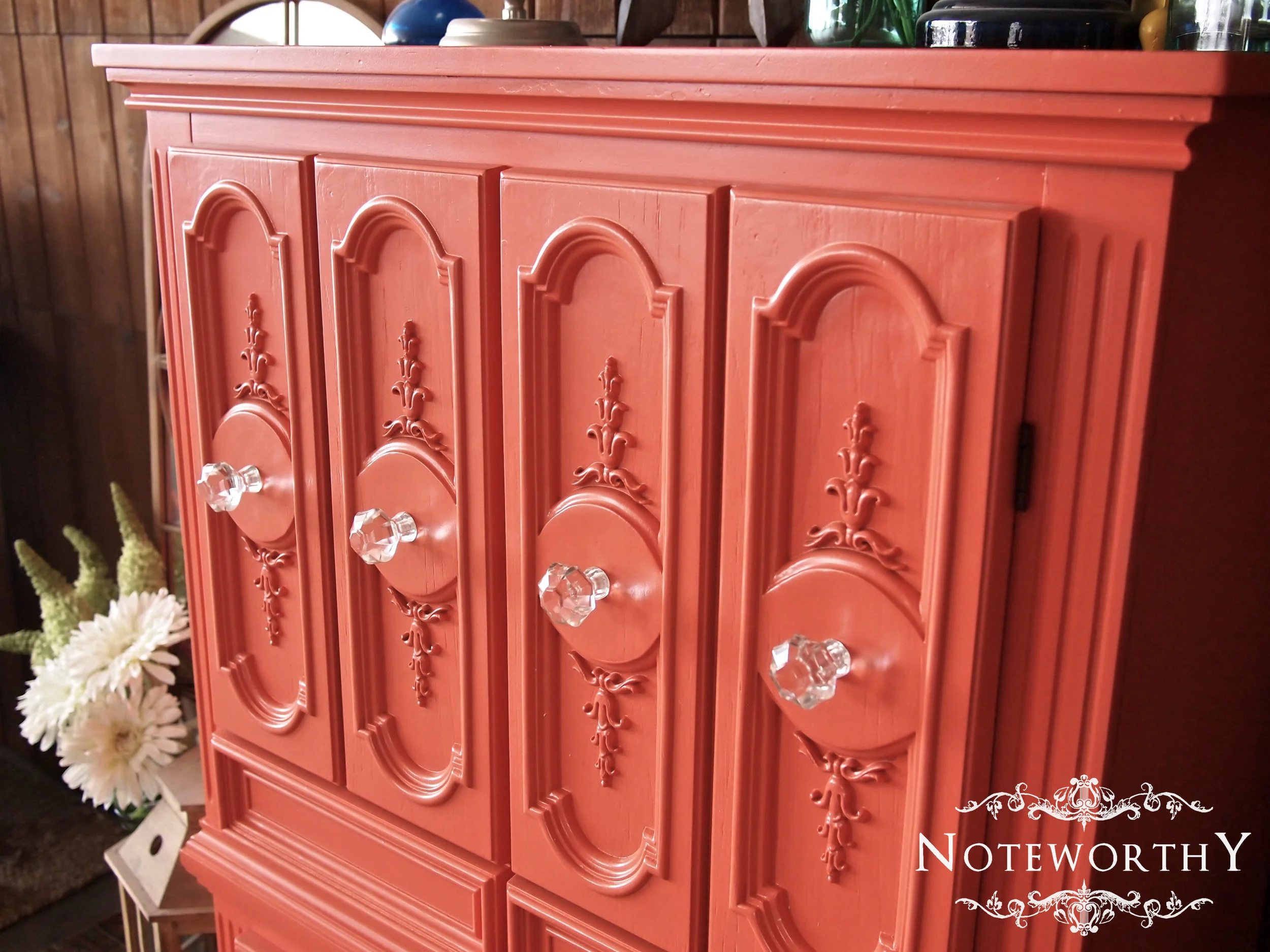 daringarmoire6.jpg