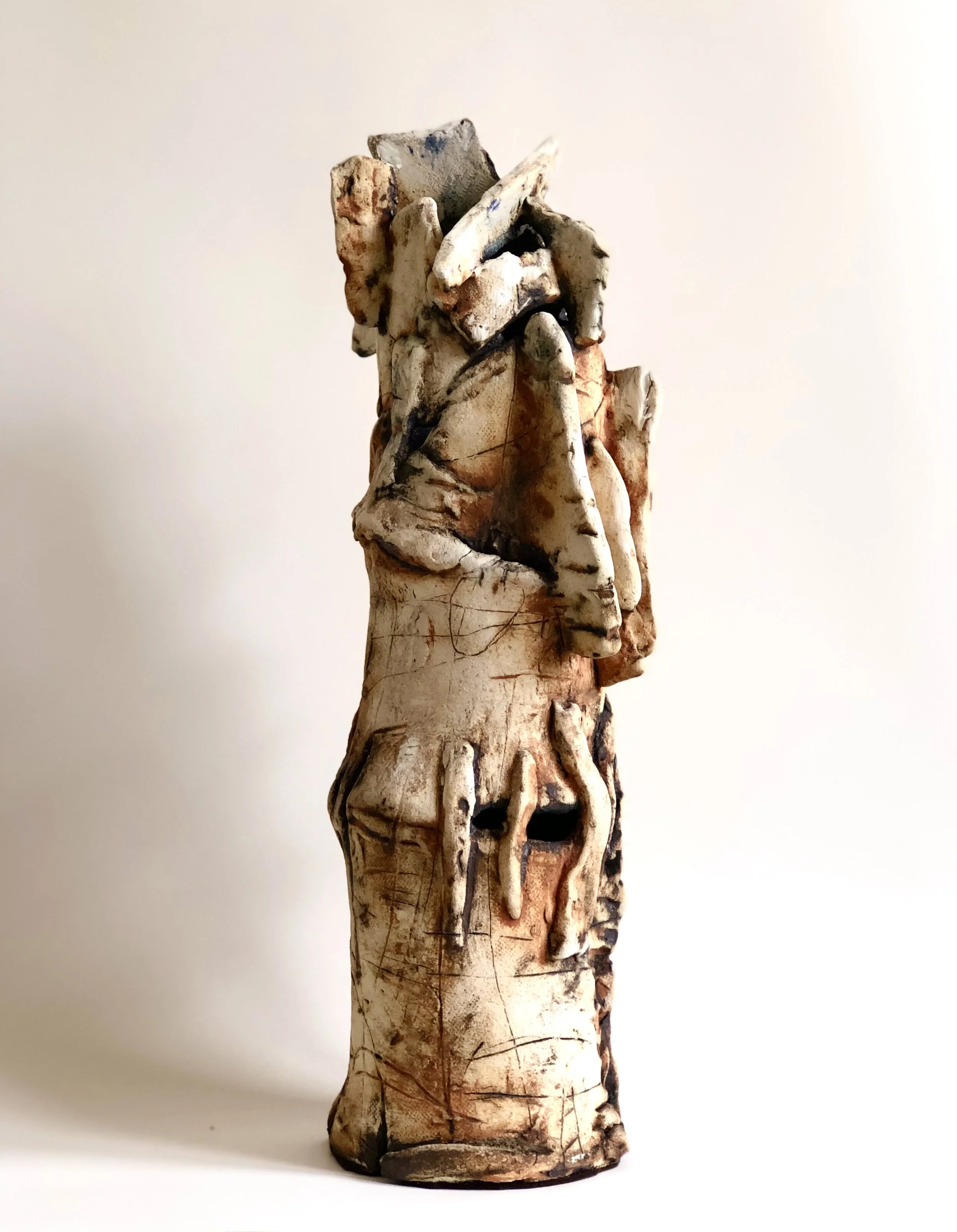 Elogio al barro/Ceramic sculpture by sofia Arsuaga