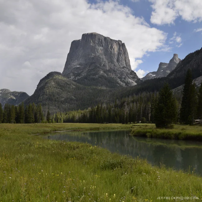 Green River meanders past Squaretop Mountain