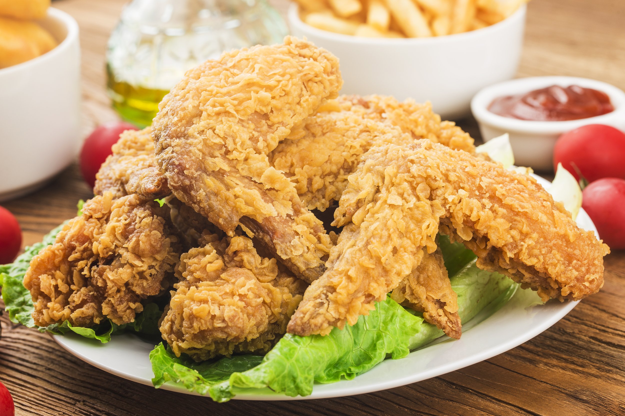 fried-chicken-wings-wooden-table.jpg