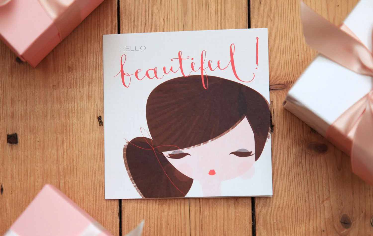 'Fashionista' brunette beauty!