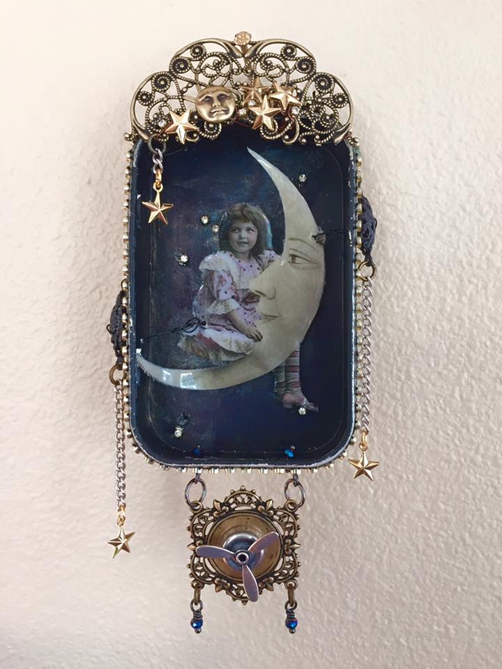 Paper Moon Altoid tin art