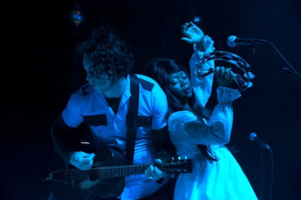 abbeybraden_p2_jackwhite_duet_light.jpg