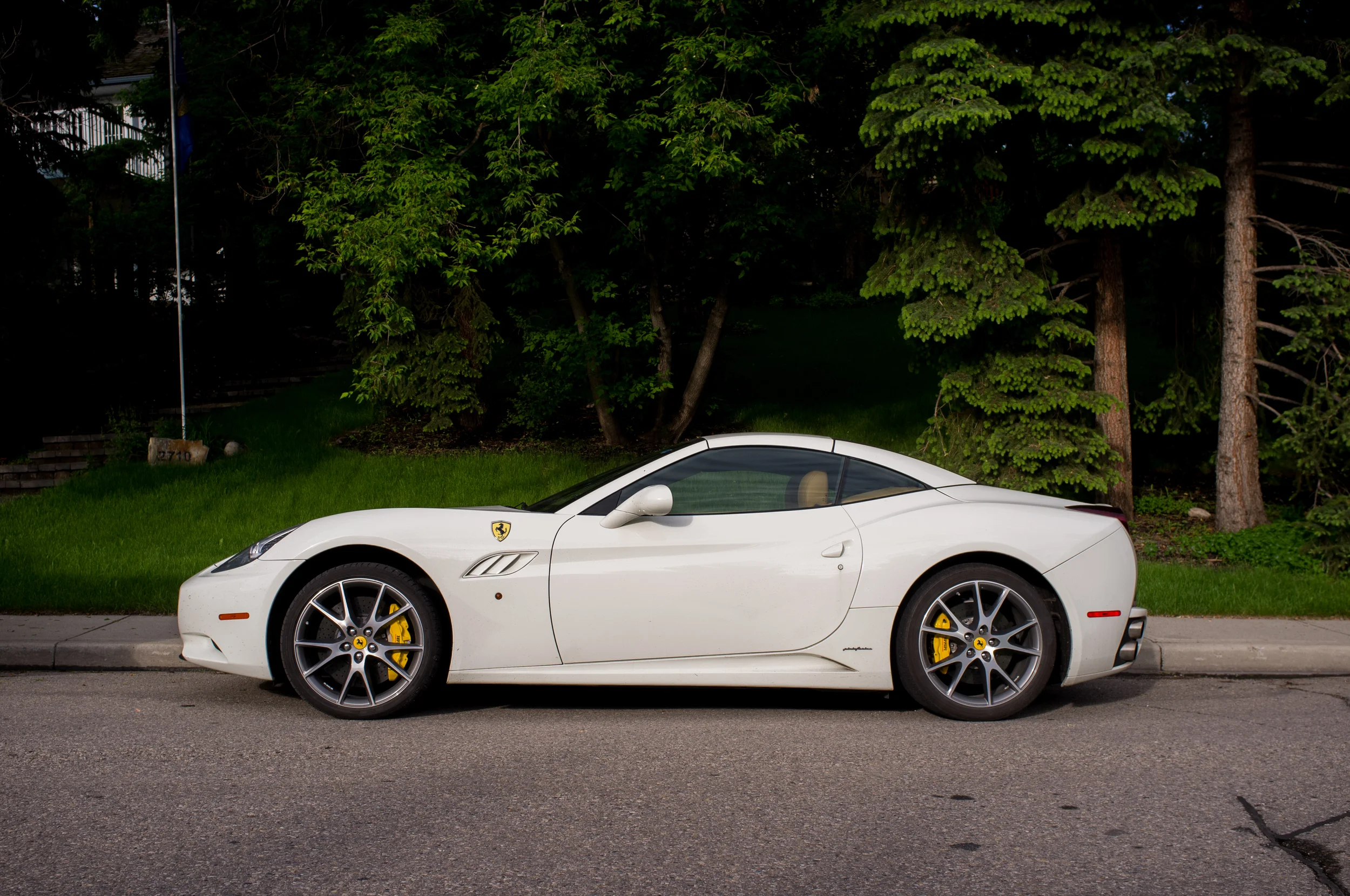 Ferrari California, high and dry. The streets up and out of the evac zones were littered with cars—some quite indicative of the real estate values at risk.