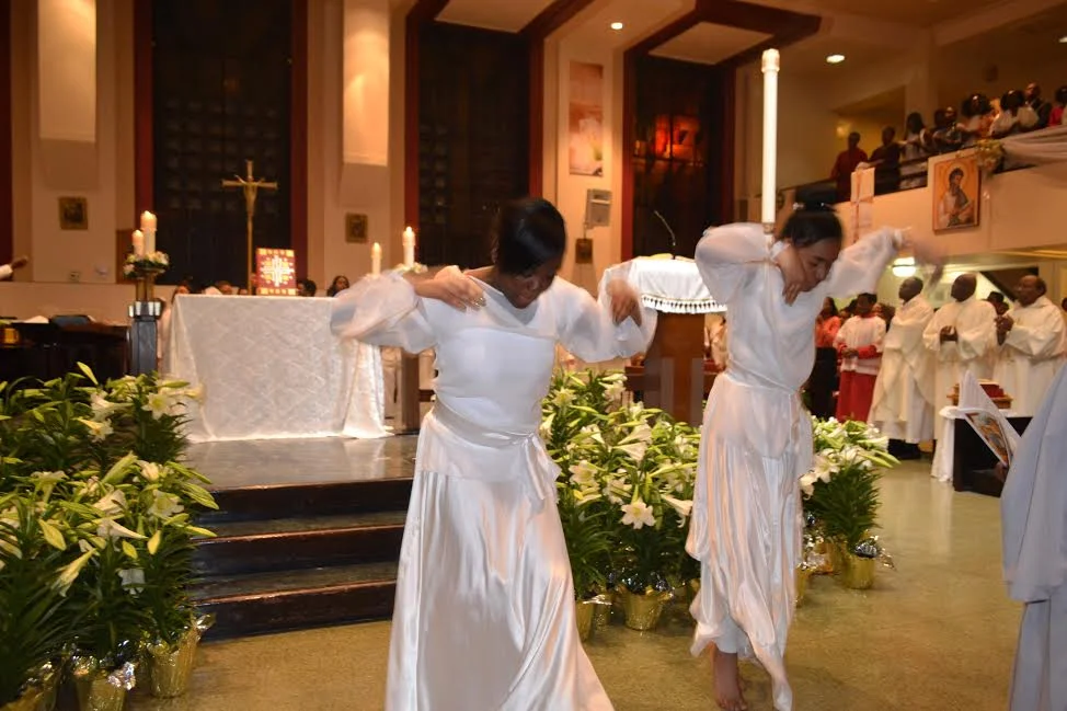 Easter_Vigil1095.jpg