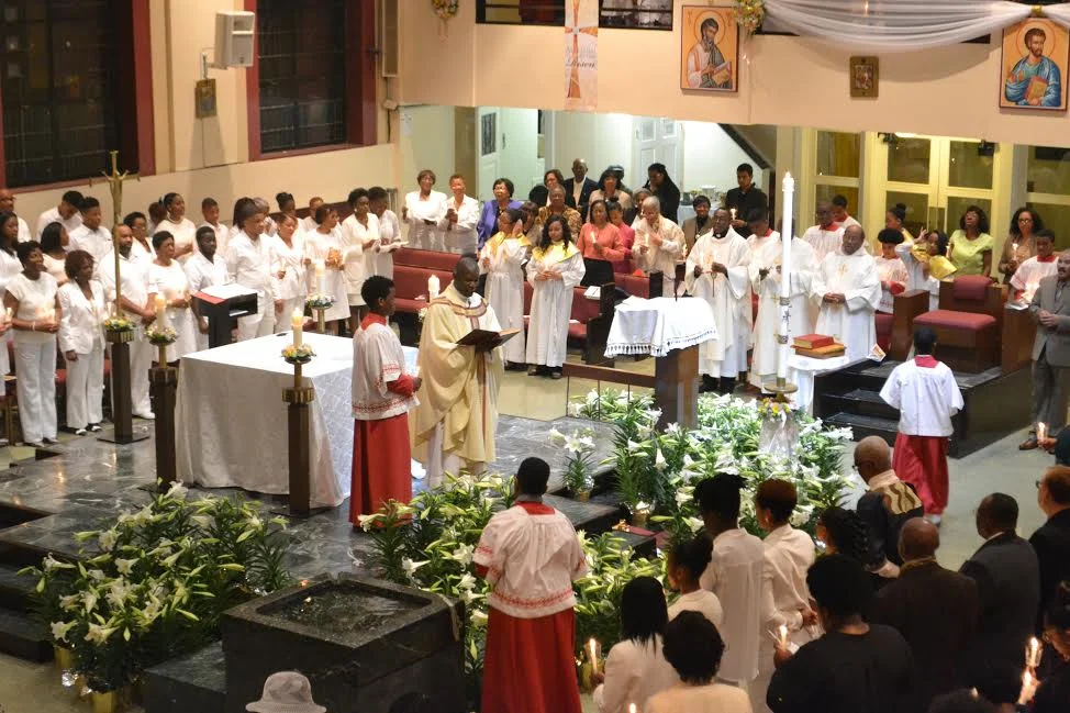 Easter_Vigil1152.jpg