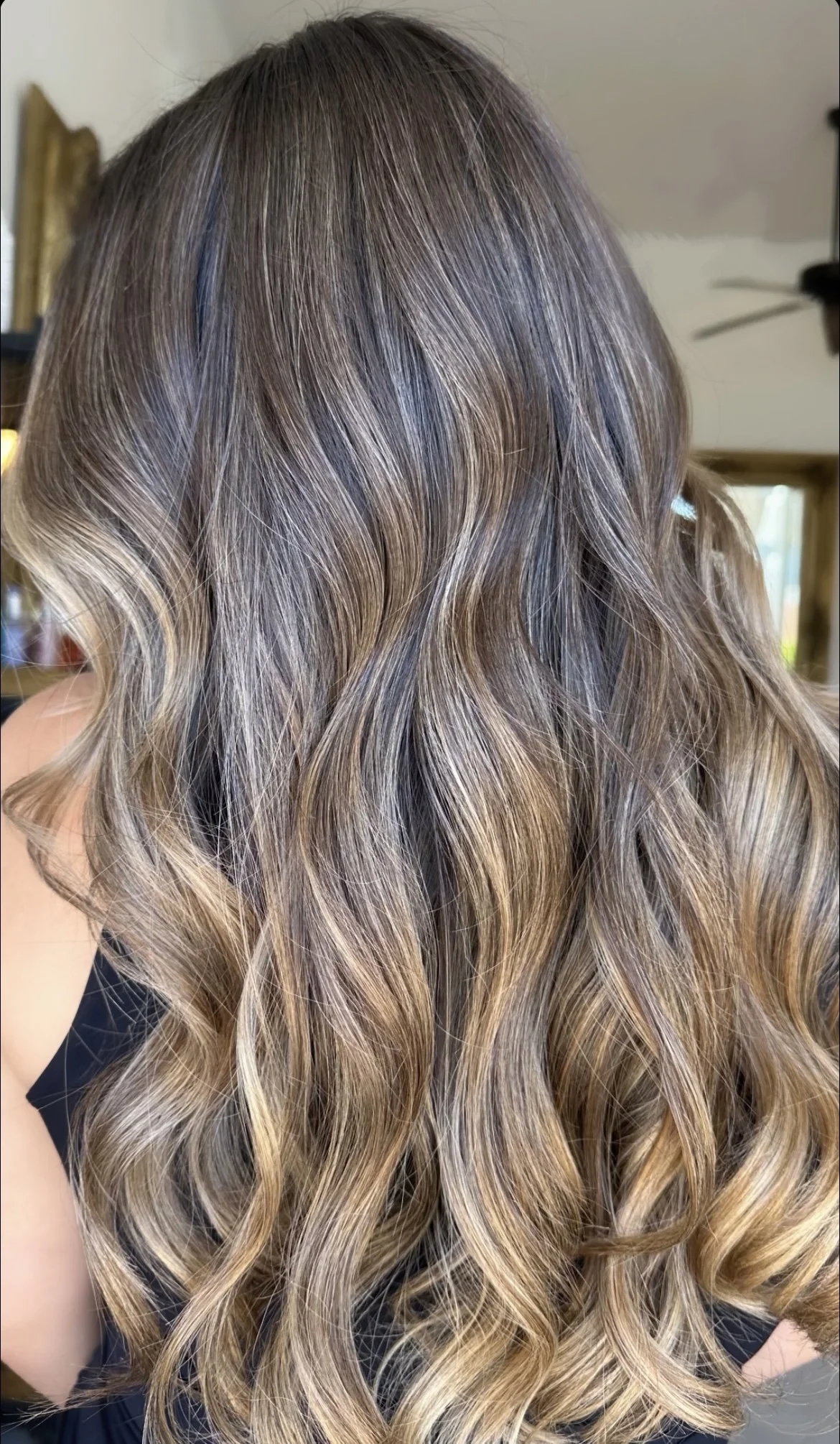  We invite you to be part of Belli Belli Salon, where we strive to be San Diego's Best Hair Salon, located at 3461 Ingraham St, San Diego, CA 92109, in the Crown Point district of Pacific Beach. Our hair stylists are trained to be technically excelle