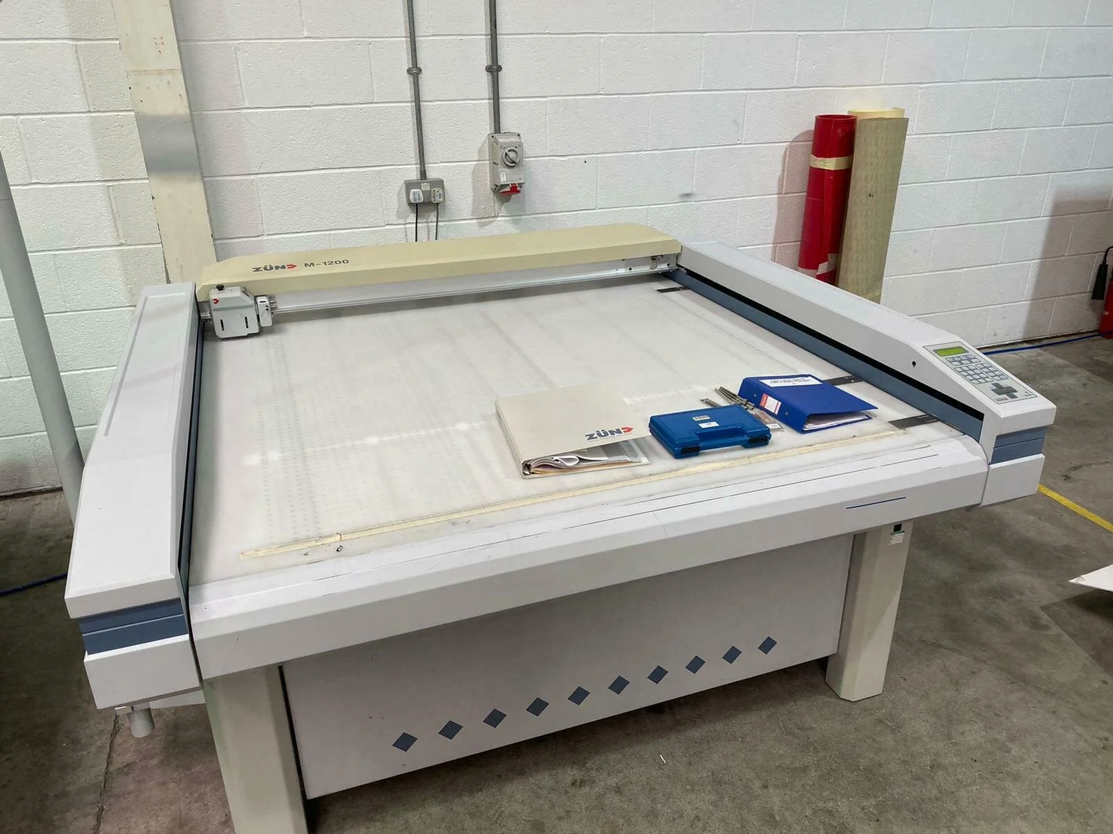 Zund M-1200 PN Series Digital Cutter / Cutting Machine 