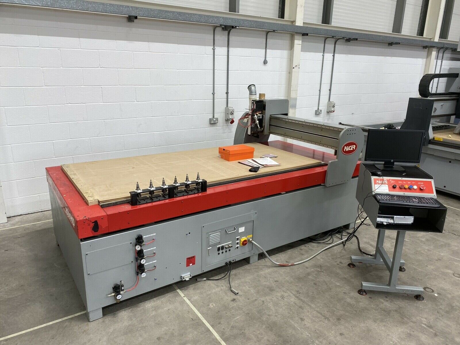 Pacer 2500 HD CNC Router