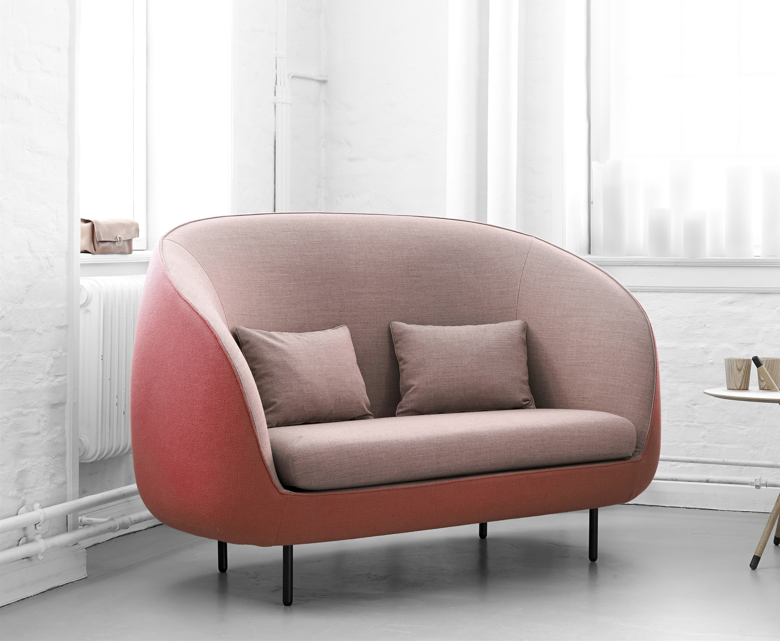 Мебель маленькие диваны. Маленький диван. Маленький диванчик. Мини диваны для гостиной. Маленькие дизайнерские диваны.
