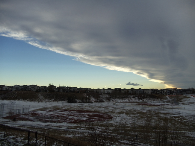 Chinook arch over Calgary in mid-winter (Photo: Weather Network)