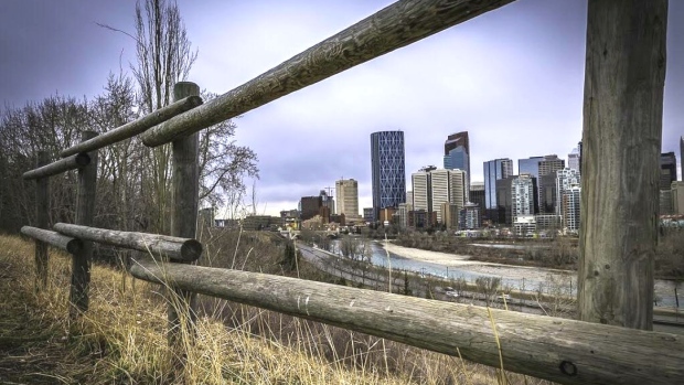 "Calgary from Above" (Photo: Aspenash Fotons)