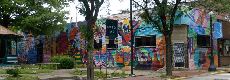 mural-pittsburgh-wilkinsburg-mlk-holbrook-savido-gist-wood-st-franklin-ave-strength-inc--amazingcourtyard-2014-rightside.jpg