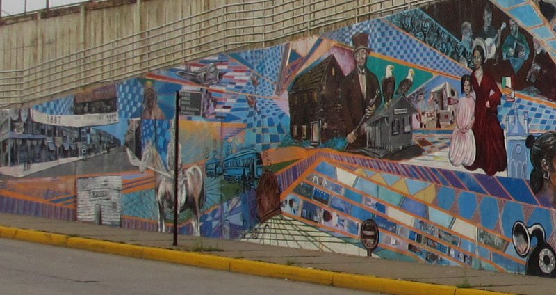 mural-pittsburgh-wilkinsburg-east-busway-mlk-kyle-holbrook-history-of-wilkinsburg-leftside.jpg