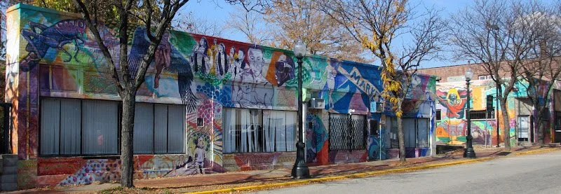 mural-pittsburgh-wilkinsburg-mlk-jeffrey-katrencik-colleen-black-hodder-holbrook-savido-gist-wood-st-franklin-ave-amazing2-wideangle.jpg