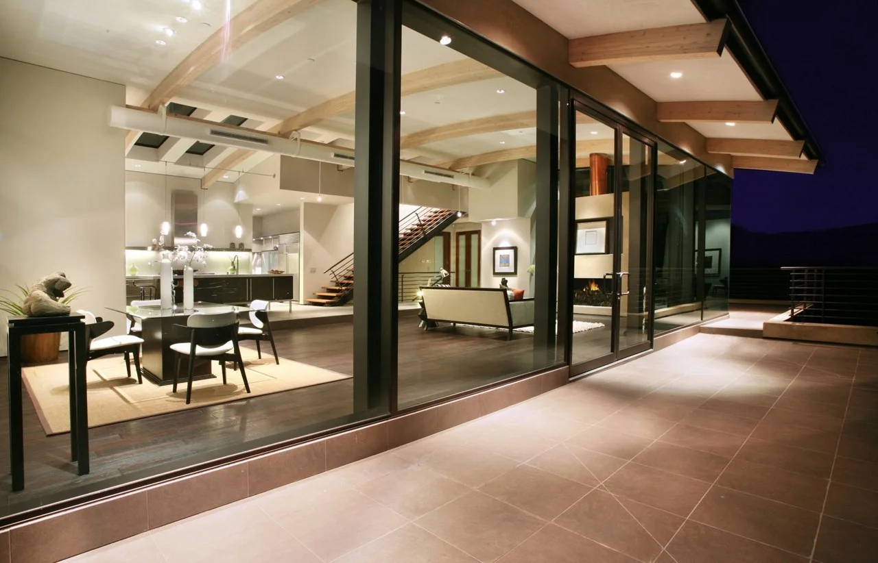 EXT-PATIO.jpg
