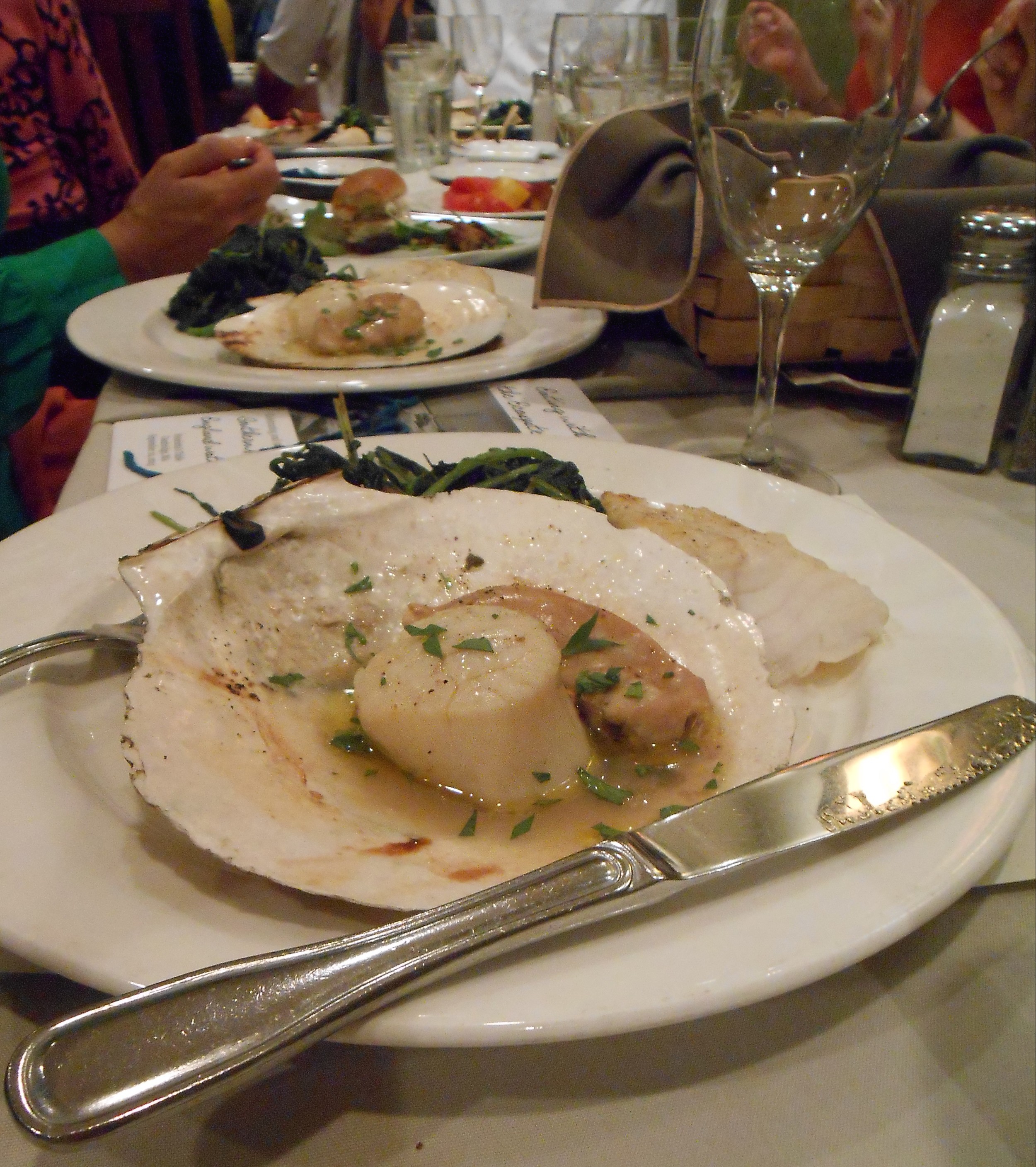 Roe-on scallops -- a little-known delicacy