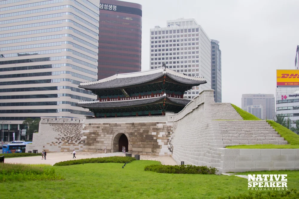  The front of the gate 