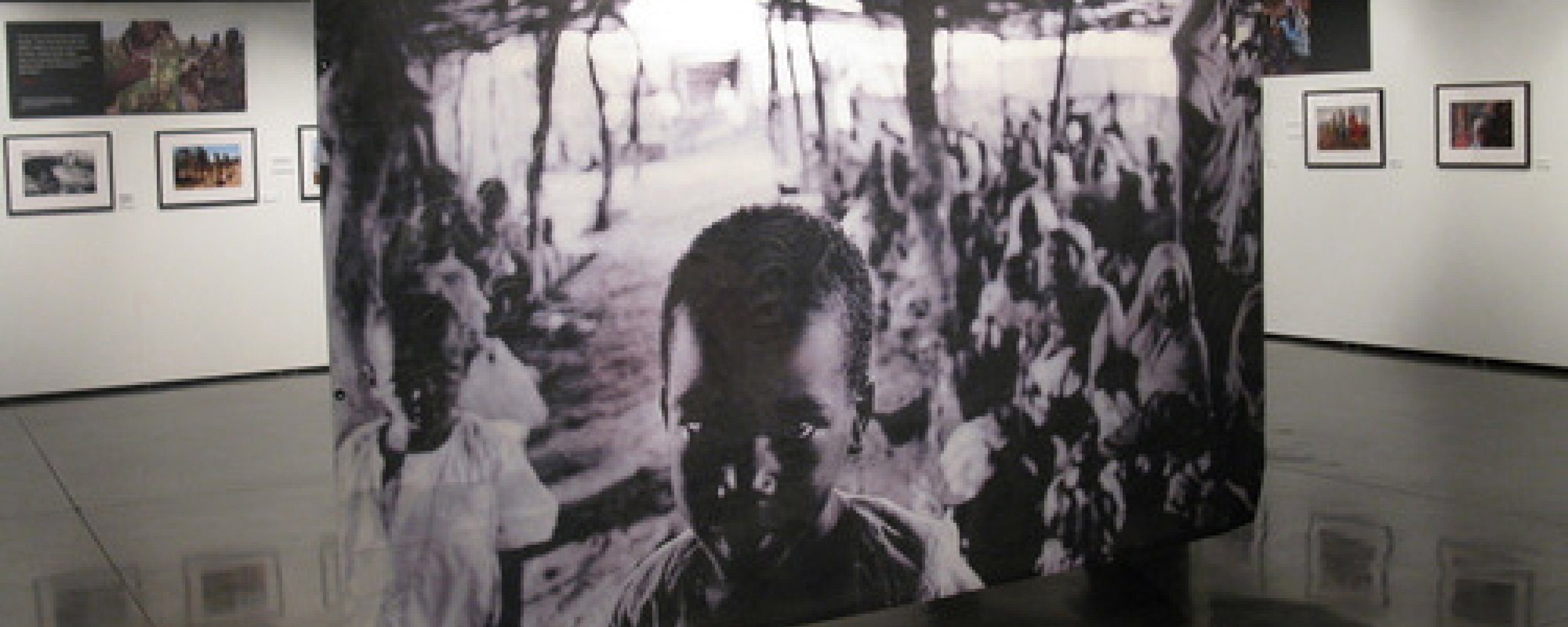 Darfur_Illonois_holocaust_museum_03.jpg