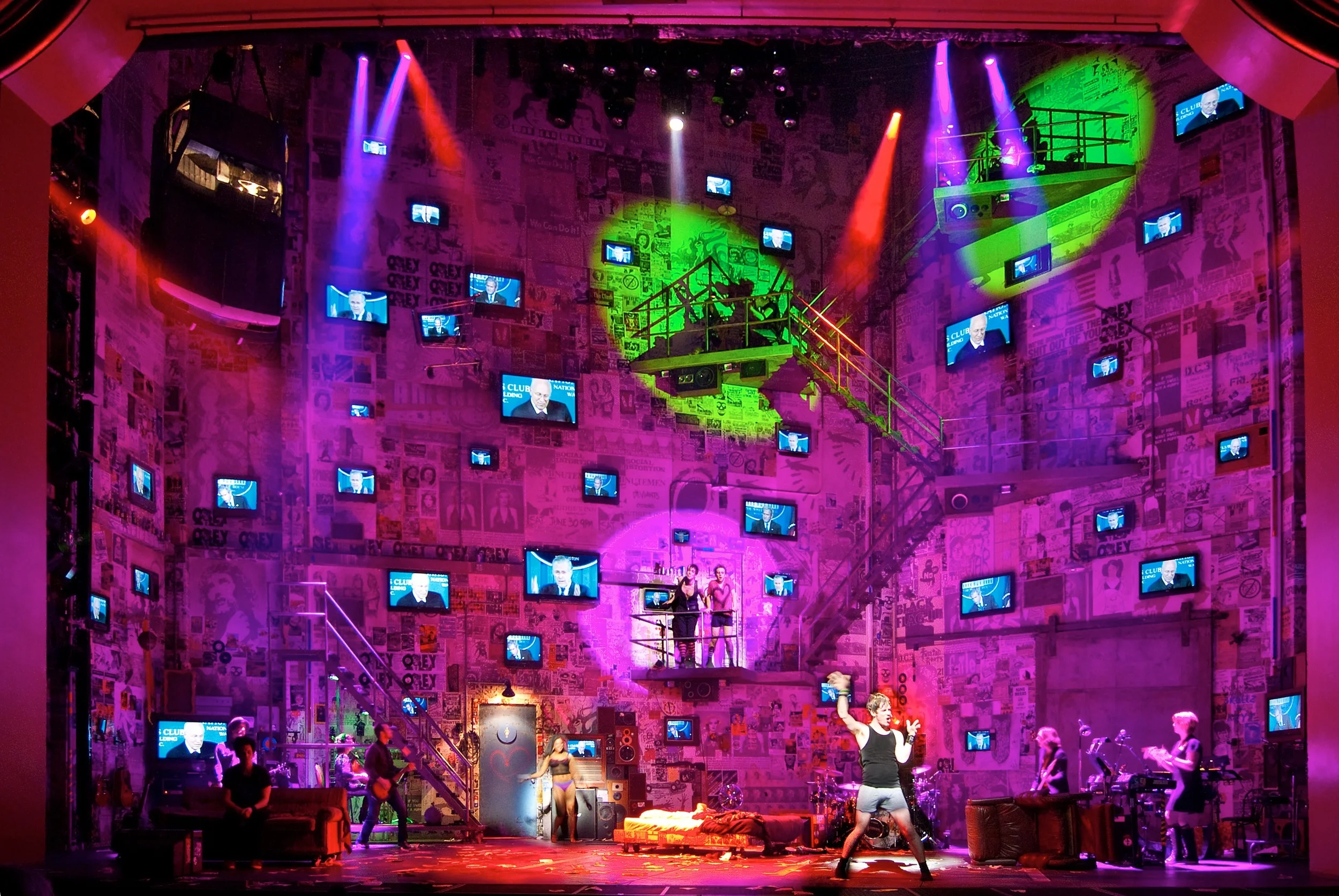 American Idiot Broadway 14.jpg