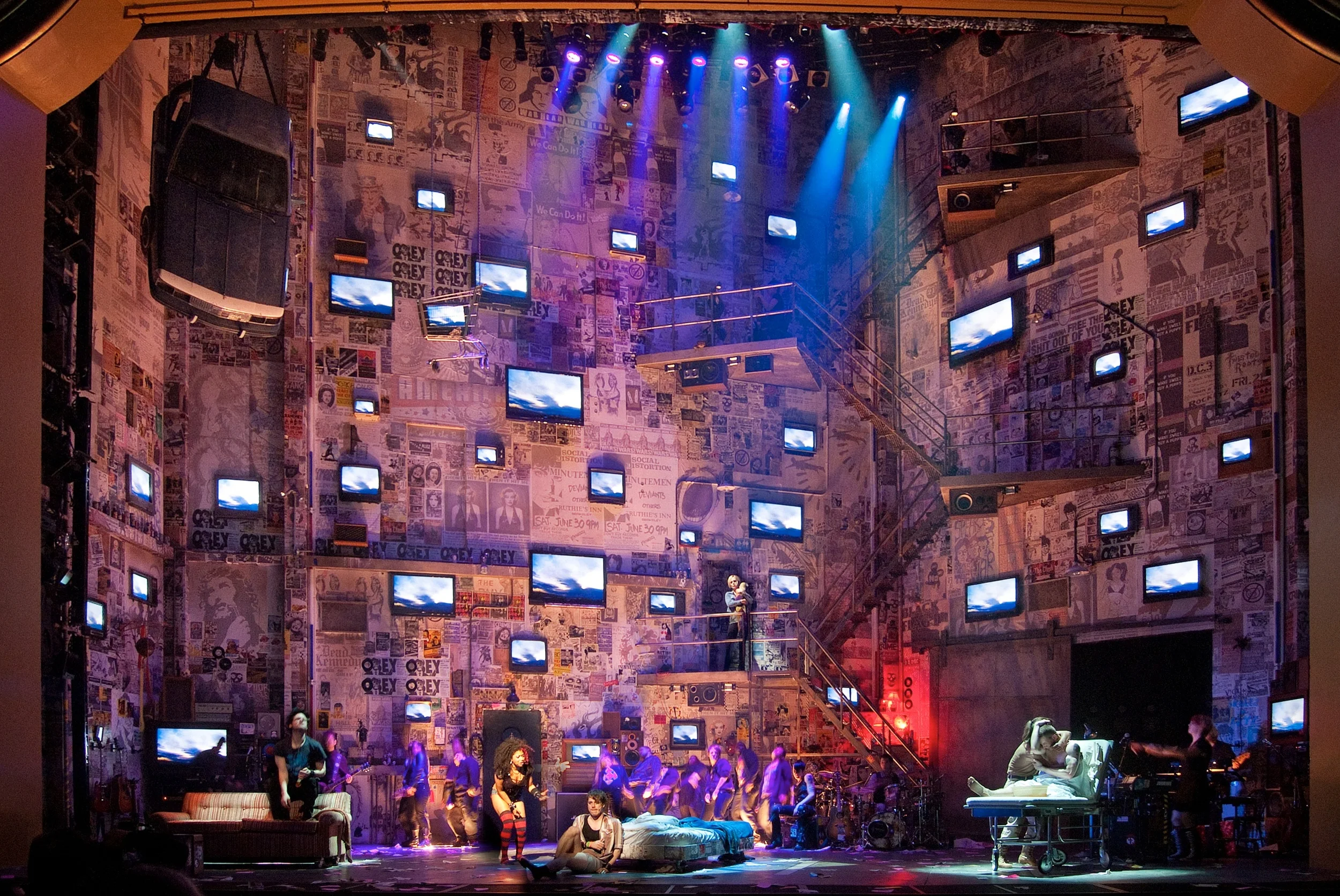 American Idiot Broadway 17.jpg