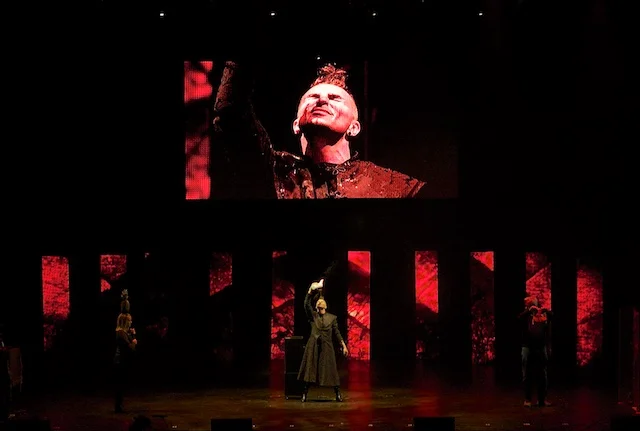 Illusionists Broadway 05.jpg