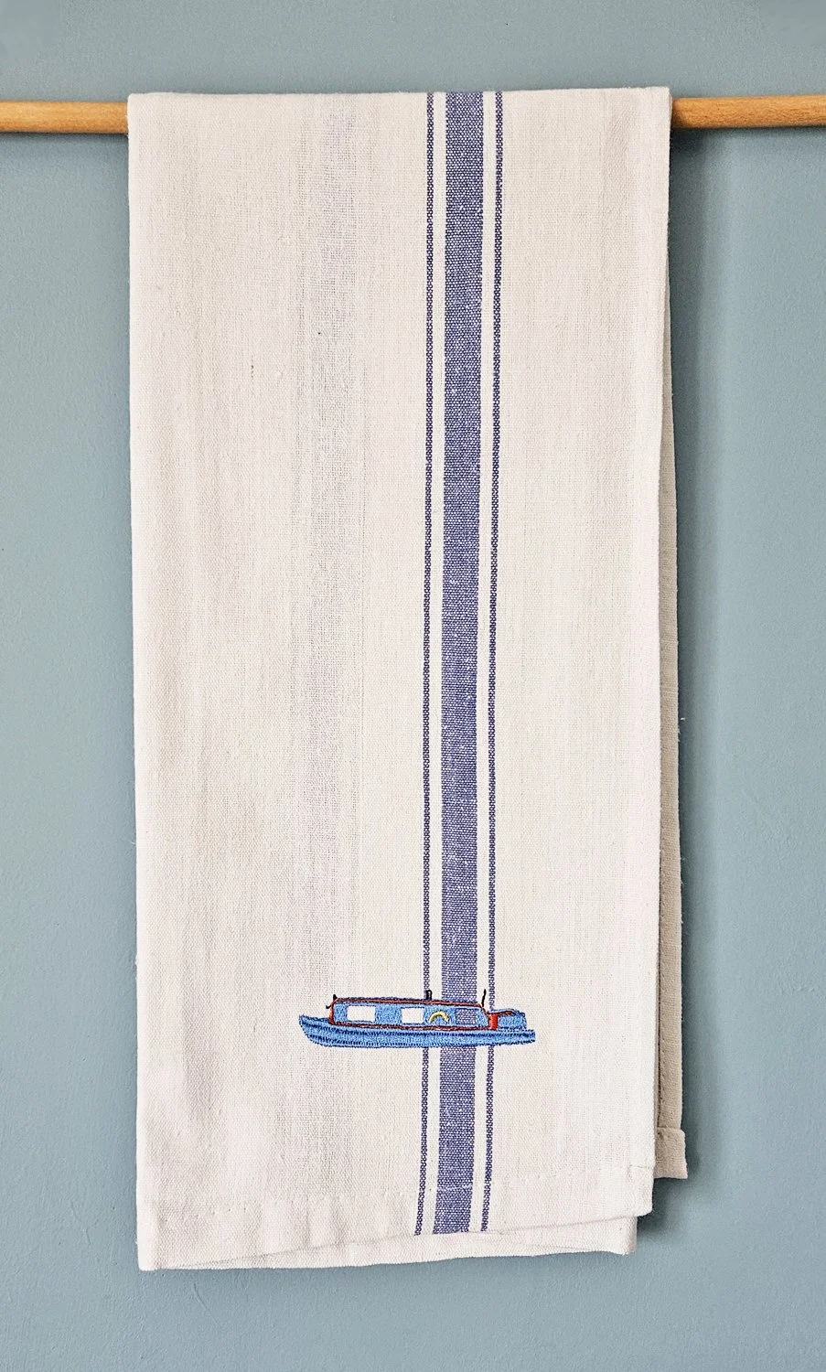 narrowboat 1 blue.jpg