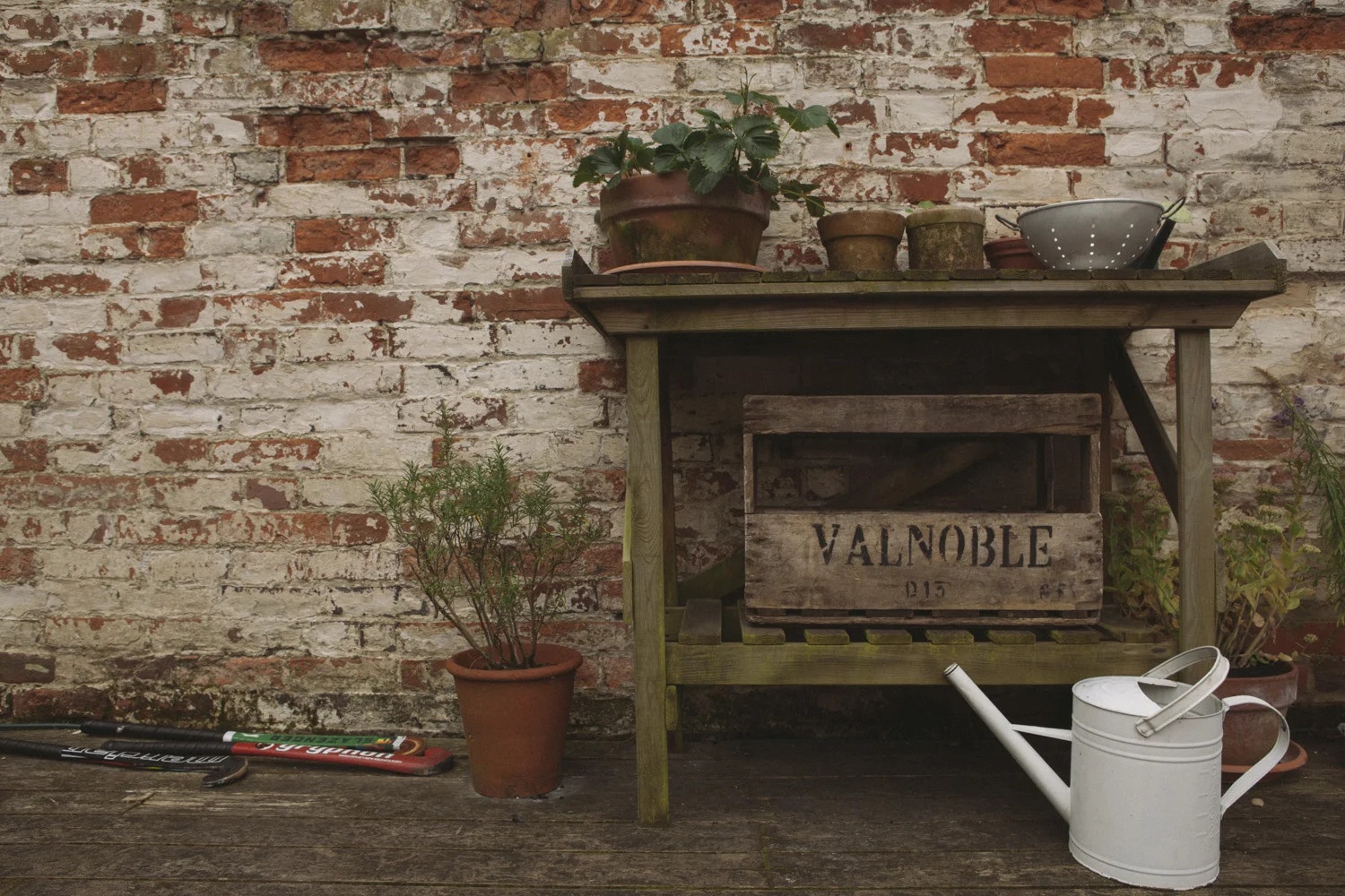 garden_table.jpg