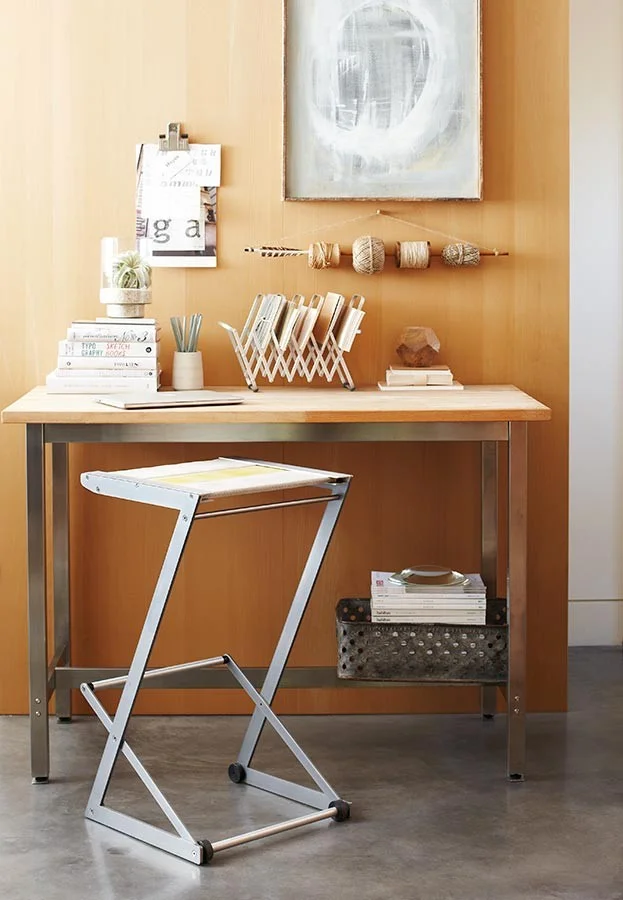 11_Stool_Desk_V2.jpg