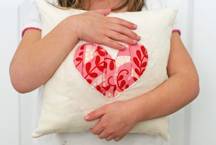heartpillow.jpg