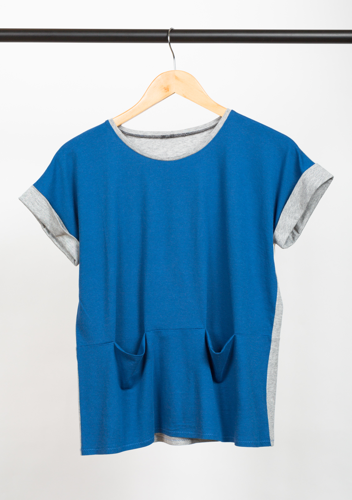BENTO TEE , DESIGNED BY LIESL & CO, MADE BY CHRISTINE HAYNES , FEATURING DANA COTTON/MODAL KNIT