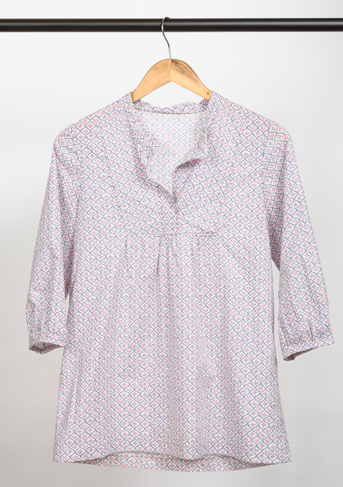 TOVA TOP DESIGNED BY WIKSTEN , MADE BY JACEY GRAY , FEATURING LONDON CALLING (SRK-16051-104)