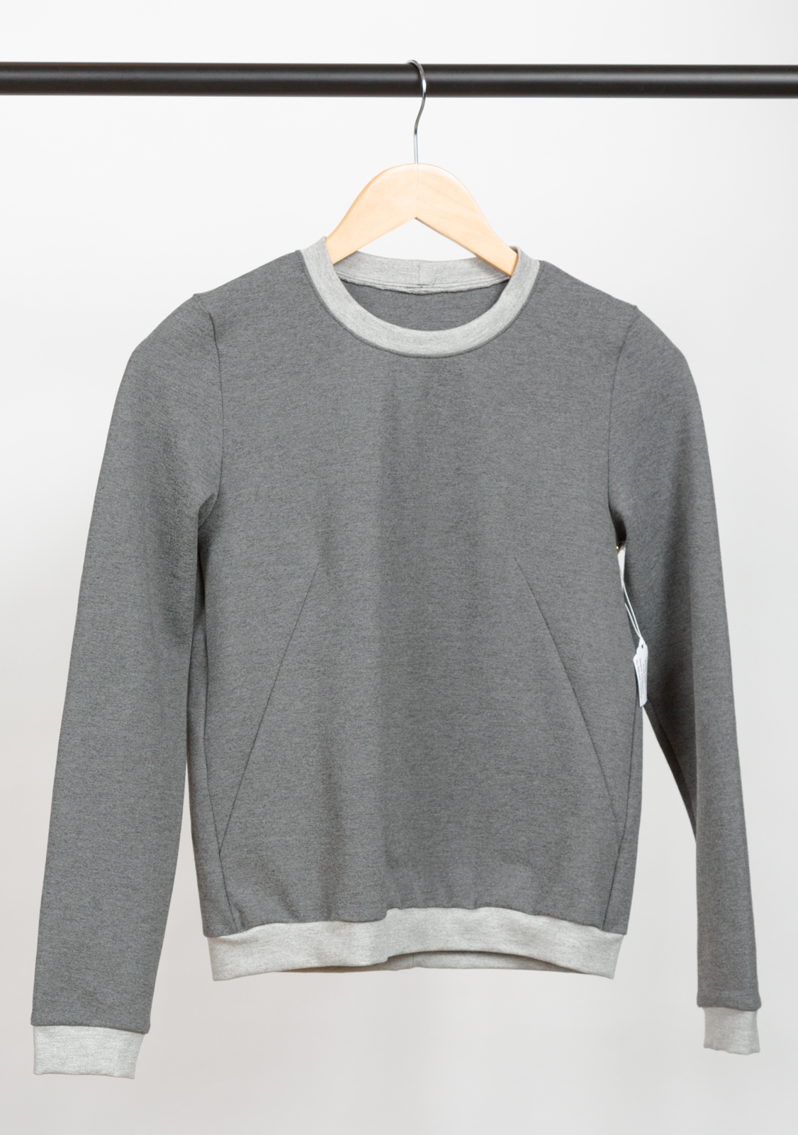 SLOANE SWEATSHIRT DESIGNED BY NAMED , MADE BY PINK SUEDE SHOE, FEATURING ARIETTA PONTE DE ROMA HEATHER