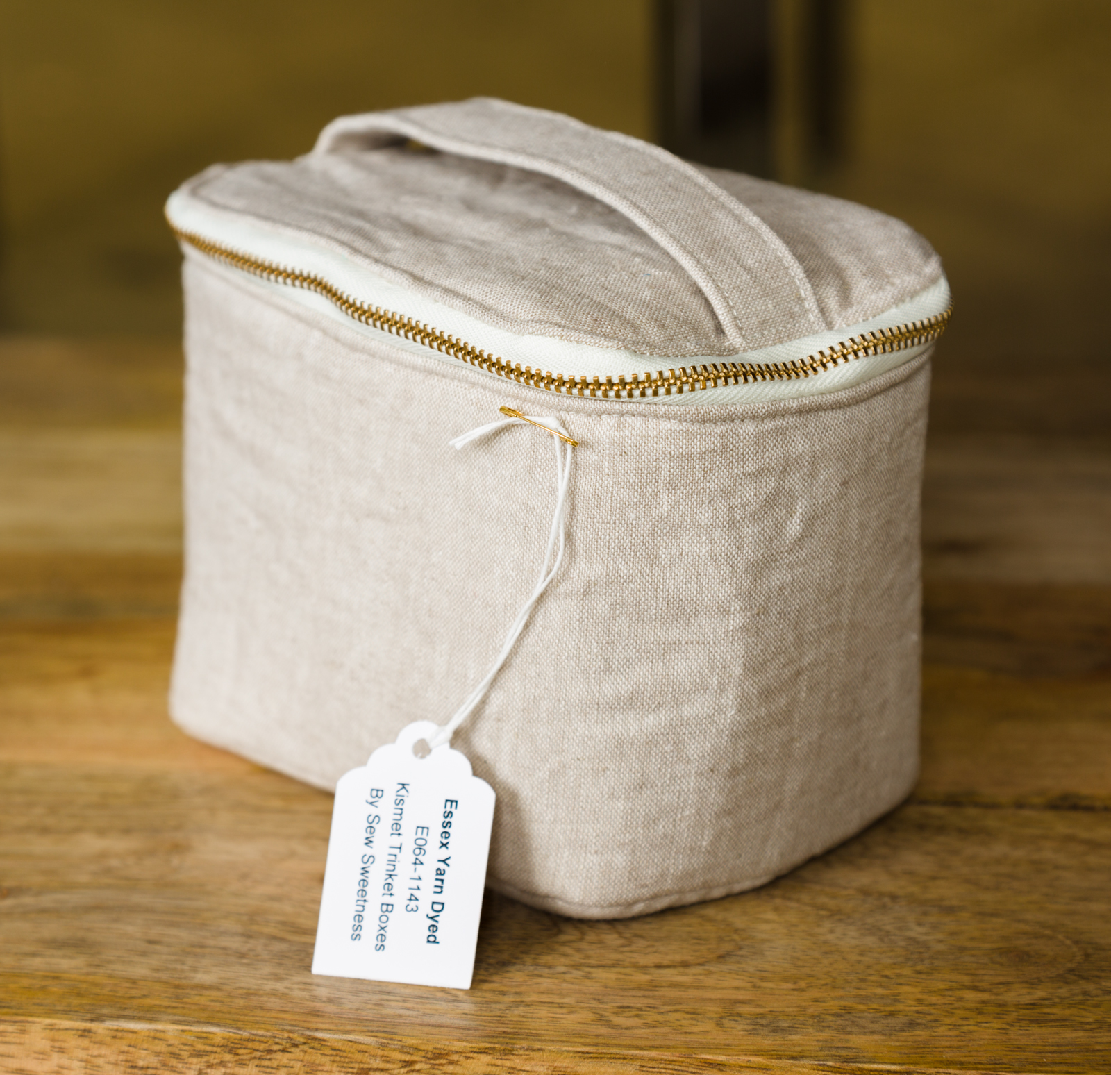KISMET TRINKET BOXES DESIGNED BY SEW SWEETNESS, MADE BY KNITTY BITTIES, FEATURING ESSEX YARN-DYED (E064-1143)